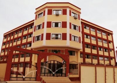 مدرسة المستقبل بأسوان